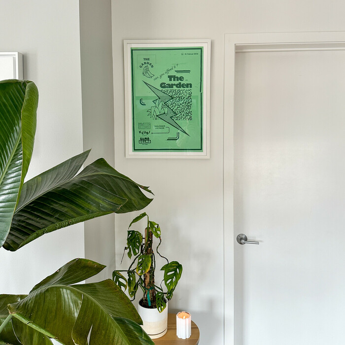 @ssma11z: Their website makes it easy to customize your frames online, including the ability to upload a picture of your artwork to see how it will look in the frame + a golden ratio calculator to get proportions of the mat perfect.